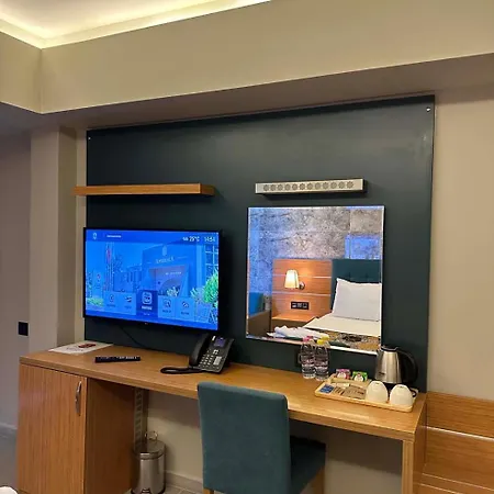أمبروسيا فندق 5*