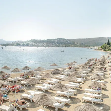 Otel Ambrosia & 5*