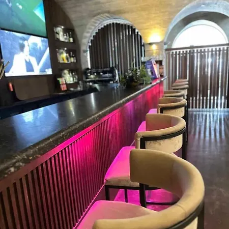 فندق أمبروسيا 5*