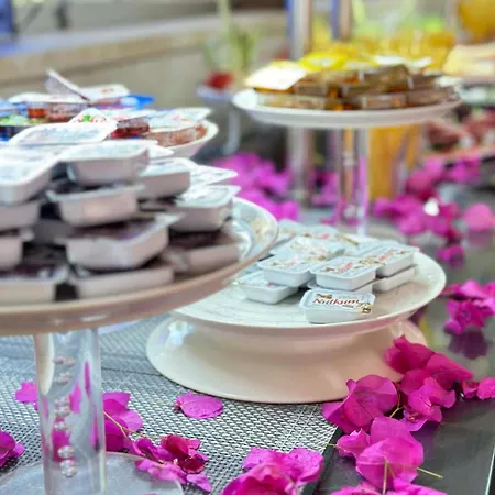Ambrosia & Hotel 5*
