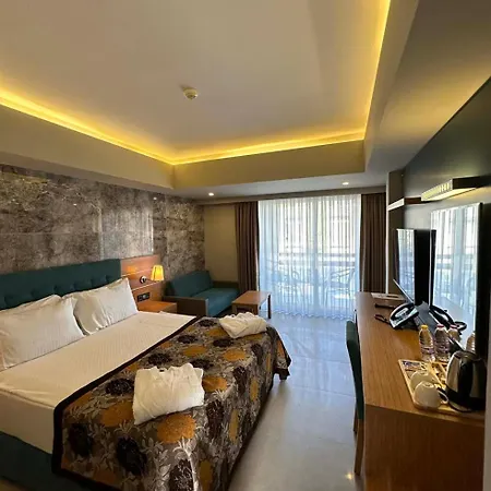 Hotel Ambrosia &