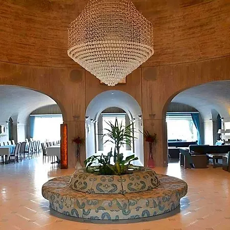 Ambrosia & Hotel 5*
