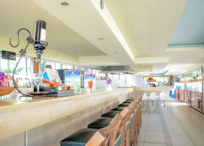 Hotel Ambrosia &