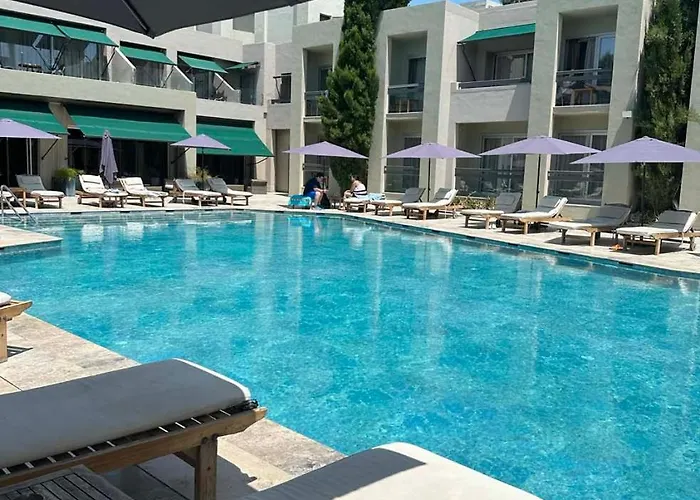 Ambrosia & Hotel 5*